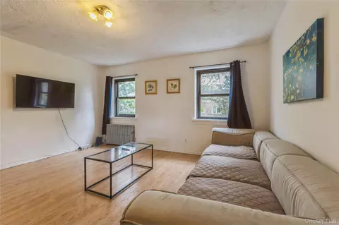 144-14 77 Rd #3A, Flushing, NY 11367 photo 3