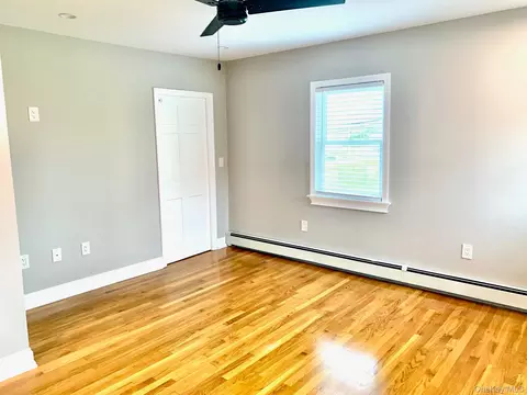 Bedroom - 435 Middle Rd, Riverhead, NY 11901 photo 3 of 4