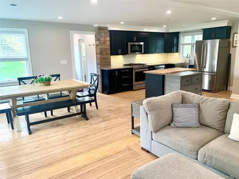 Kitchen - 435 Middle Rd, Riverhead, NY 11901 photo 3 of 4