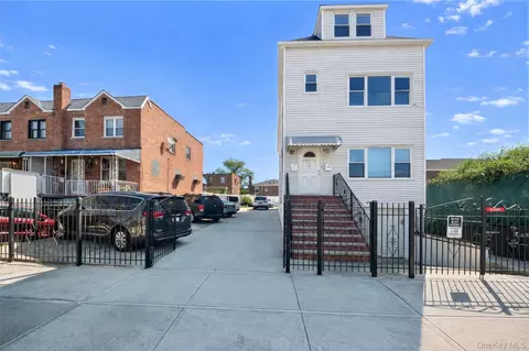 2710 Lurting Ave, New York, NY 10469