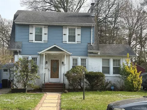189 N Evans Ave, Freeport, NY 11520