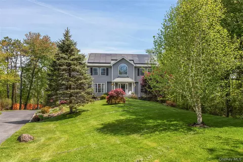 Exterior - 754 Milltown Rd, Southeast, NY 10509 photo 11 of 12