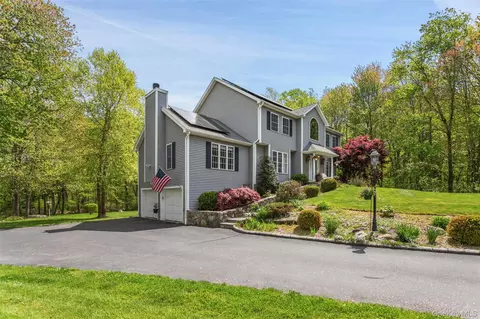 Exterior - 754 Milltown Rd, Southeast, NY 10509 photo 2 of 12