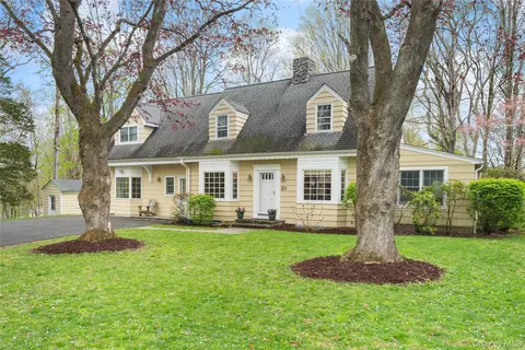 20 Main St, New Castle, NY 10549