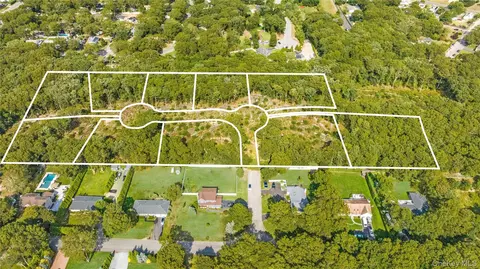 Midway Drive, Riverhead, NY 11901 photo 2