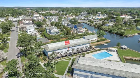 3004 Mitchell Rd, Westhampton Beach, NY 11978