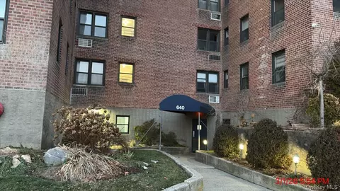 640 Pelham Rd #6F, New Rochelle, NY 10805
