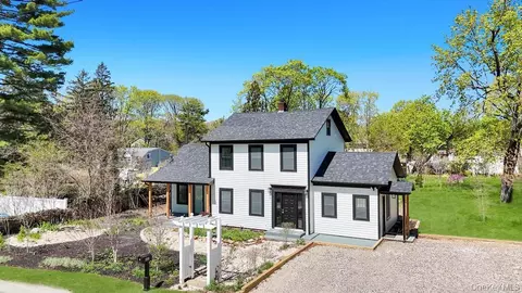 485 Long Island Ave, Medford, NY 11763