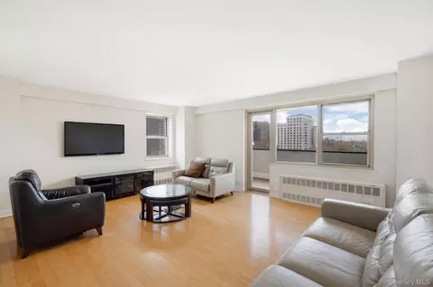 1065 Vermont St #7J, Brooklyn, NY 11207