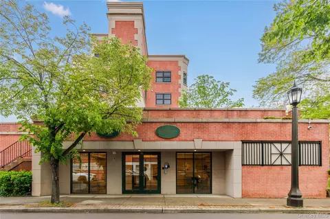 101 Sheldrake Pl #20, Mamaroneck, NY 10543