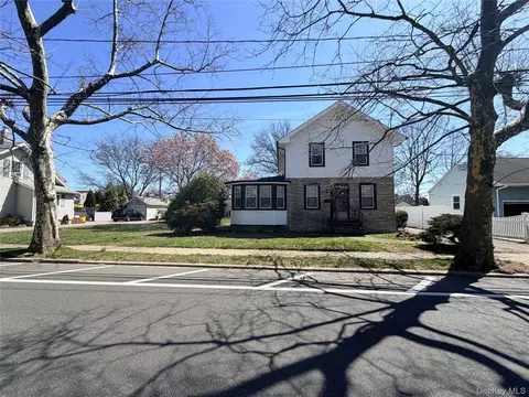 245 Woodbury Rd, Hicksville, NY 11801