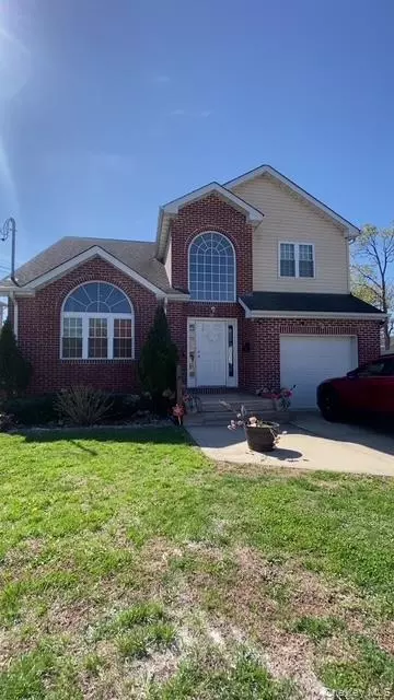 32 Maple Ave, Hempstead, NY 11550