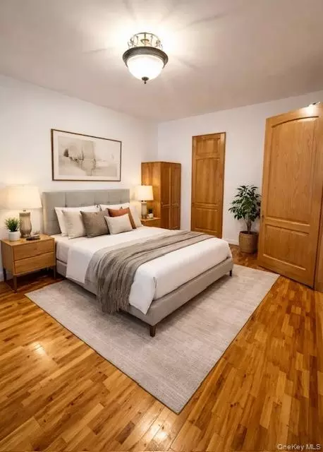 3315 81st St #1G, New York, NY 11372