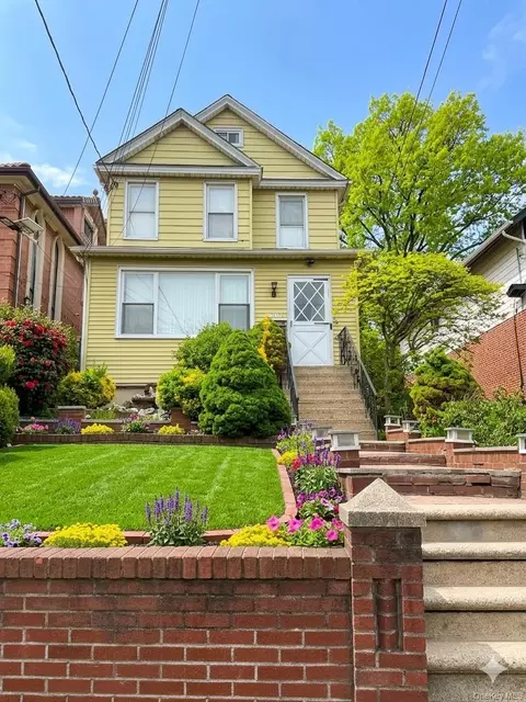 1807 Parsons Blvd, New York, NY 11357