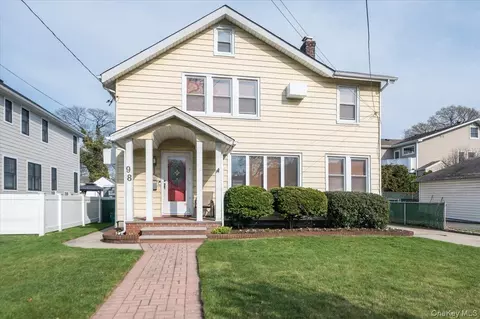 98 Melrose Ave, Lynbrook, NY 11563