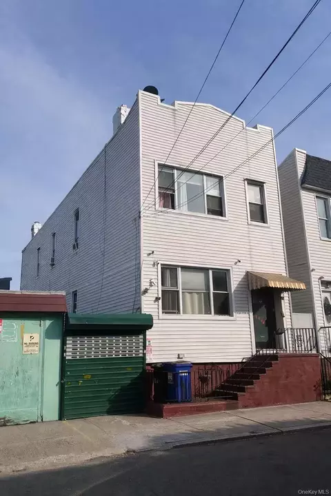 5436 Nurge Ave, New York, NY 11378