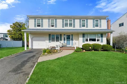 157 Garden Pl, West Hempstead, NY 11552