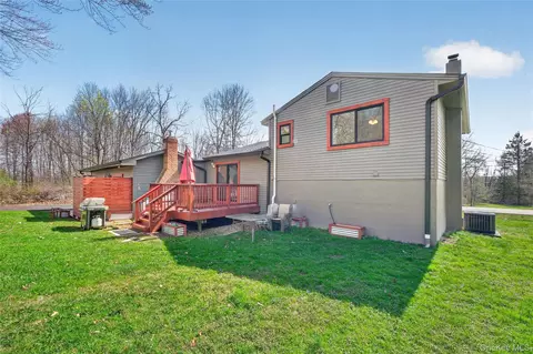 Exterior - 457 Forest Rd, Wallkill, NY 12589 photo 13 of 14