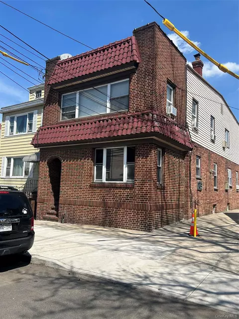 1825 123rd St, New York, NY 11356