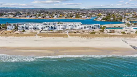 View/Area - 261 Dune Rd #5, Westhampton Beach, NY 11978 photo 1 of 3