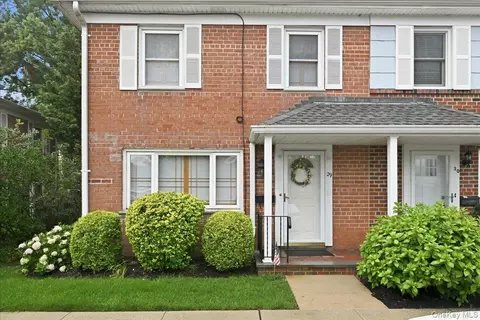 1810 Front St #29, East Meadow, NY 11554