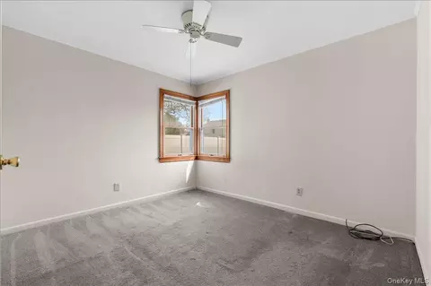 Bedroom - 51 Audrey Ave, Plainview, NY 11803 photo 1 of 6