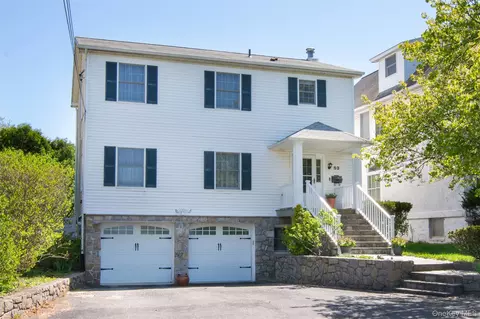 53 Mohican Park Ave, Greenburgh, NY 10522