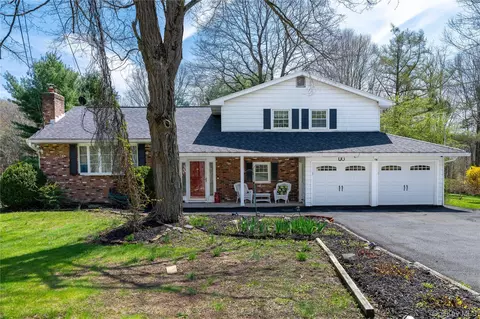 2790 Salt Point Tpke, Clinton, NY 12514