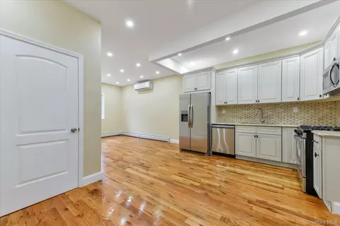 Living - 147-12 70 Rd, Flushing, NY 11367 photo 5 of 7
