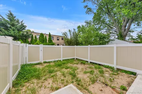 Exterior - 147-12 70 Rd, Flushing, NY 11367 photo 2 of 3