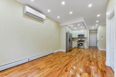 Living - 147-12 70 Rd, Flushing, NY 11367 photo 6 of 7