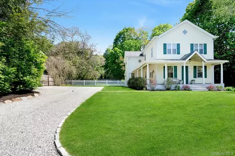 30 Anderson Rd, Katonah, NY 10536