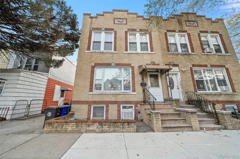 68-40 78th St, New York, NY 11379