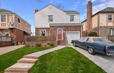 73-36 196th St, New York, NY 11366