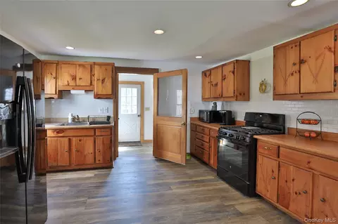 Kitchen - 176 Williams Rd, Red Hook, NY 12571 photo 1 of 1