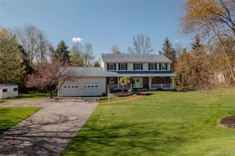 98 Leo Ln, Beekman, NY 12570