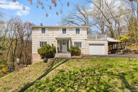 8 Carol Ct, Cortlandt, NY 10520