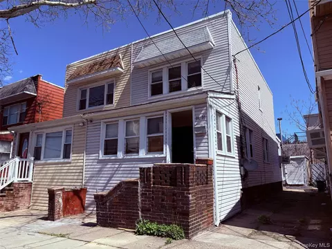 54-33 44th St, New York, NY 11378