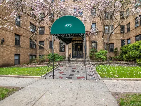 475 Bronx River Rd #5C, Yonkers, NY 10704