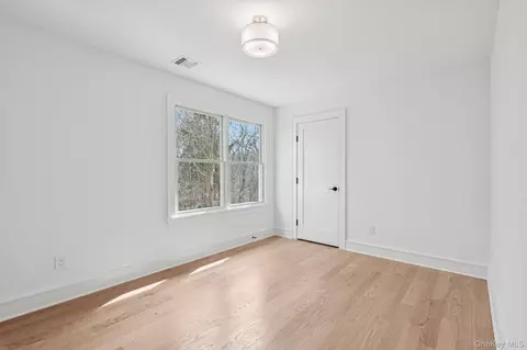 Bedroom - 17 Cedar Ln, Brookhaven, NY 11772 photo 5 of 7