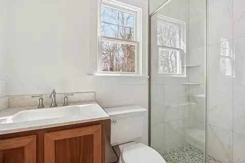 Bath - 17 Cedar Ln, Brookhaven, NY 11772 photo 7 of 7