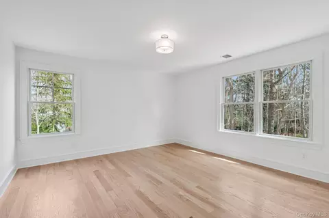 Bedroom - 17 Cedar Ln, Brookhaven, NY 11772 photo 4 of 7