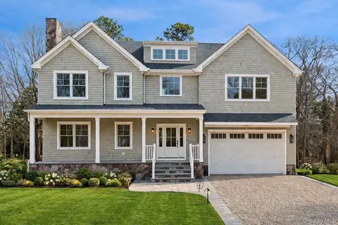 Exterior - 17 Cedar Ln, Brookhaven, NY 11772 photo 8 of 8