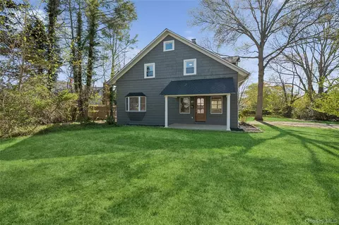 57 Juniper Ave, Smithtown, NY 11787