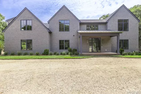 190 S Country Rd # A, Southampton, NY 11960