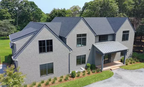 190 S Country Rd # A, Southampton, NY 11960