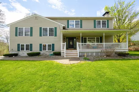 36 Forest Valley Rd, Pleasant Valley, NY 12569