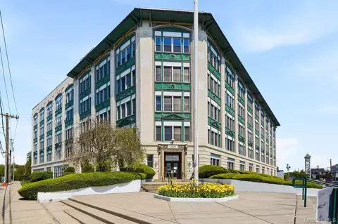 1 Landmark Sq #607, Port Chester, NY 10573