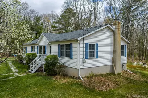 114 Kalin Weber Rd, Lumberland, NY 12737