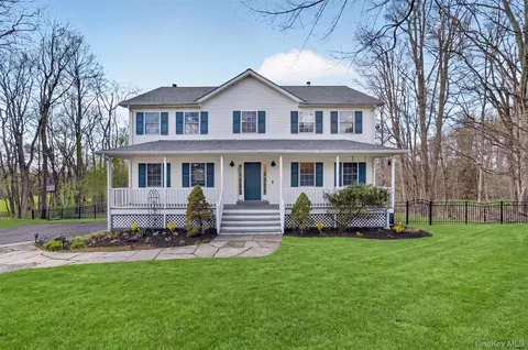 319 Bellvale Lakes Rd, Warwick, NY 10990